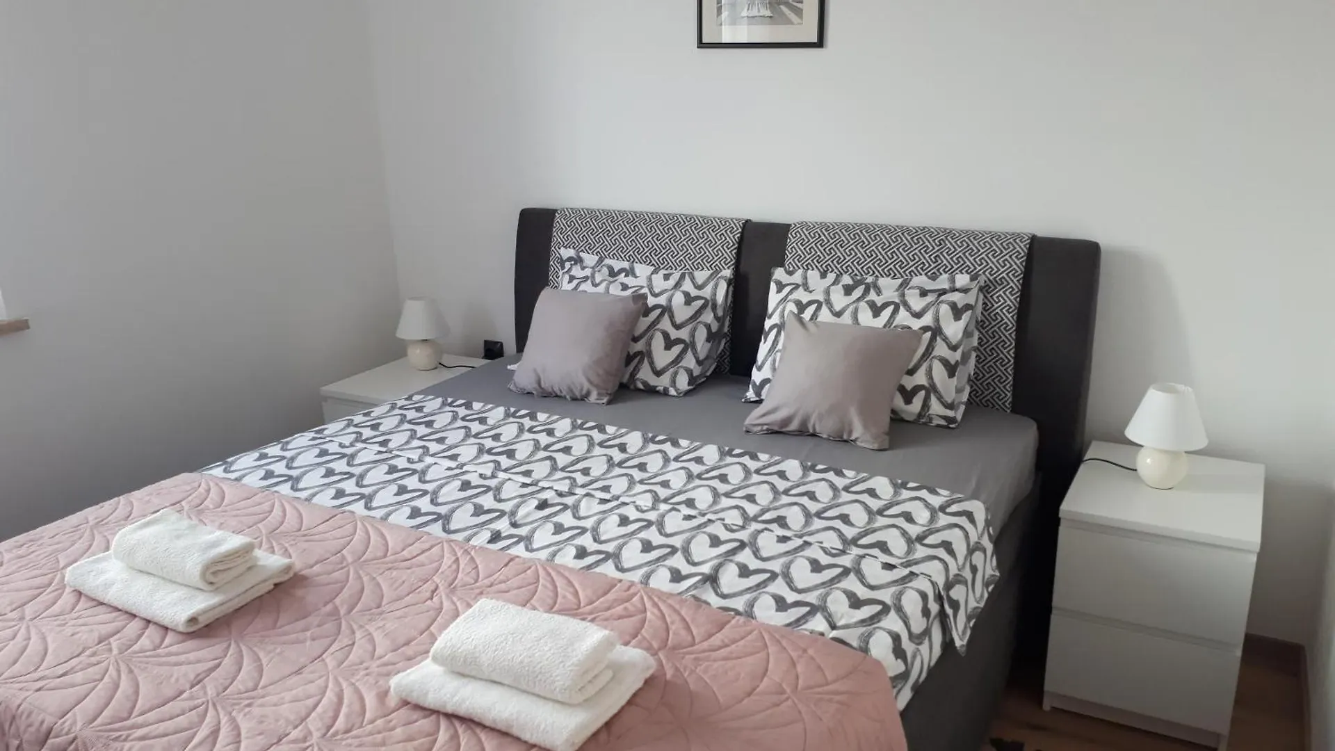 Apartman Sanda Pula 0*,  Croatia